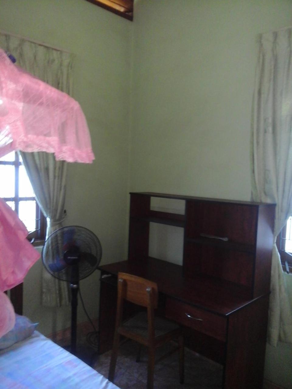 Homestay Colombo 20 Minutes By Train